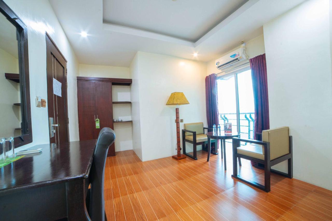 Reddoorz Plus @ Balibago Angeles City Exterior photo